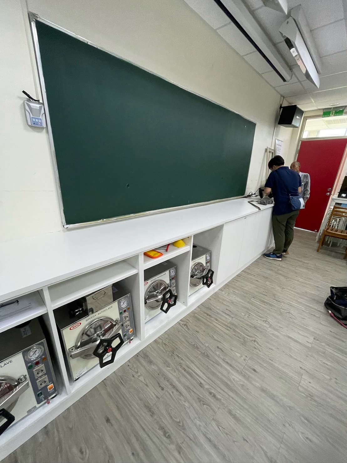 耕莘護專教室整修案