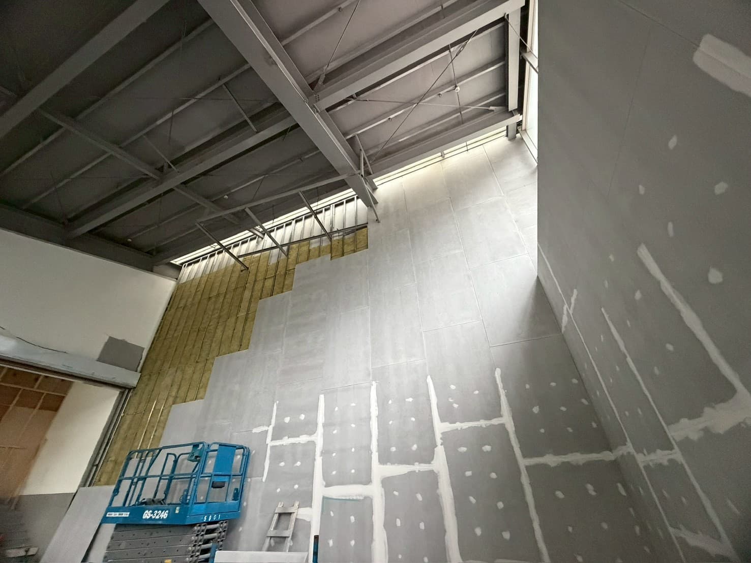 行遍天下10米輕隔間工程 - 施工照片 2