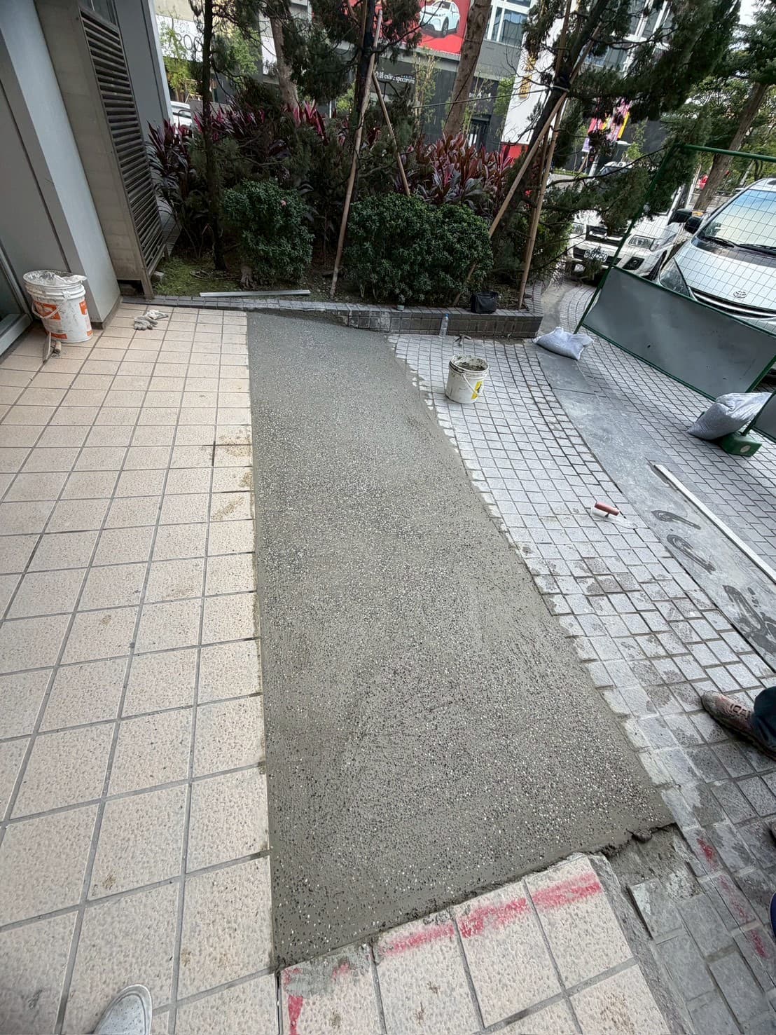 裕隆新設無障礙坡道 - 施工照片 2