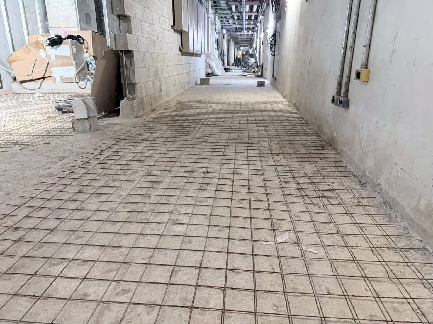 萬大捷運綁鐵工程